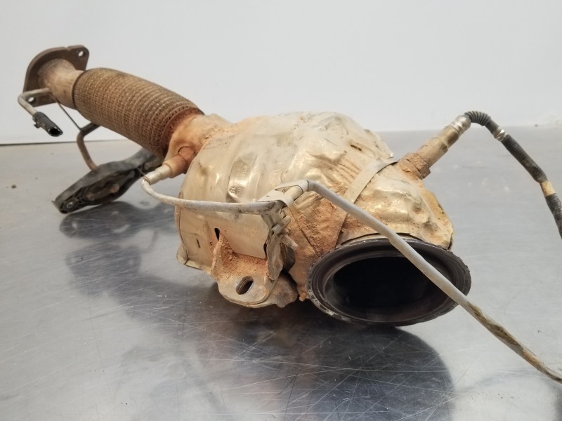 Recambio de catalizador para ford focus active referencia OEM IAM 2472216 JX615E211GJ 