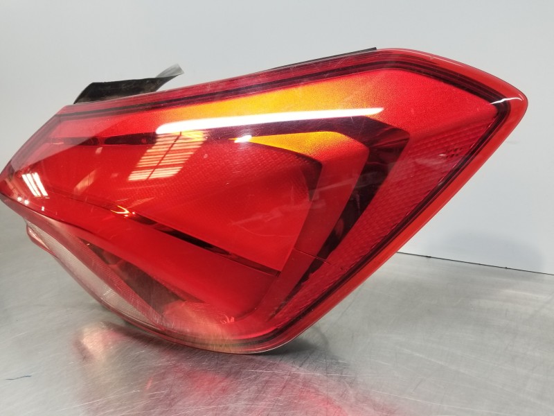 Recambio de piloto trasero derecho para ford focus active referencia OEM IAM 2525714 JX7B13404DH JX7B13404DE