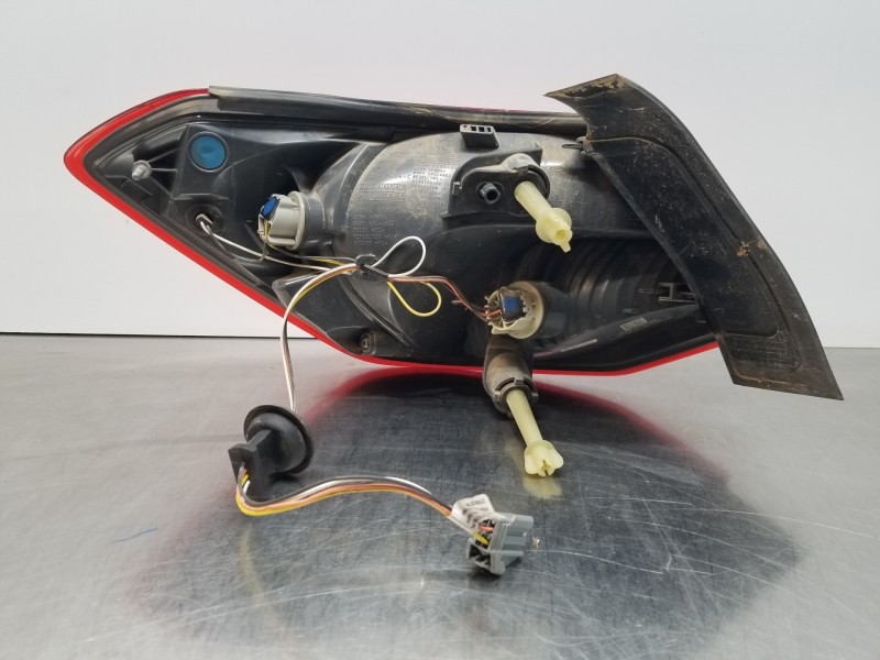 Recambio de piloto trasero derecho para ford focus active referencia OEM IAM 2525714 JX7B13404DH JX7B13404DE