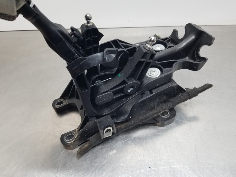 Recambio de palanca cambio para ford focus active referencia OEM IAM 2649131 JX6R7C453APF 
