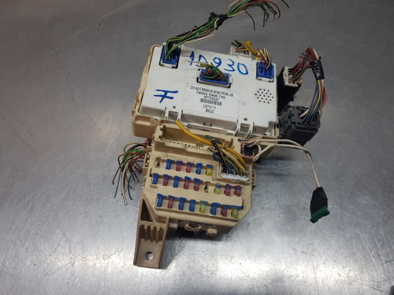 Recambio de modulo confort para suzuki swift berlina (mz) gls referencia OEM IAM 3677062J21  