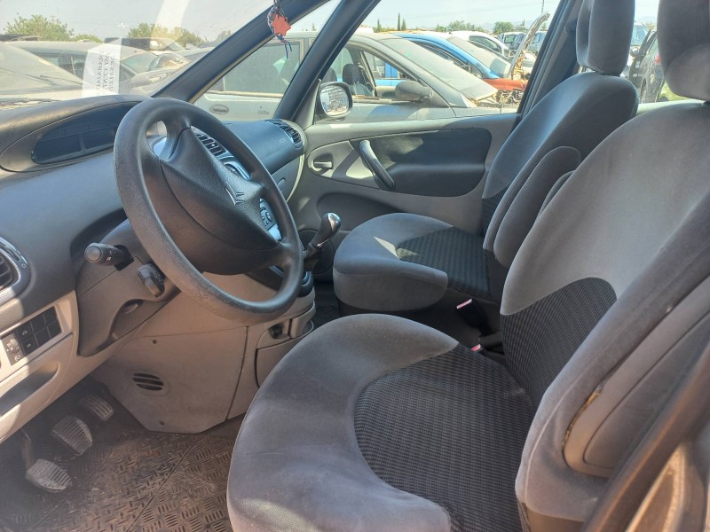 citroen xsara picasso del año 2004