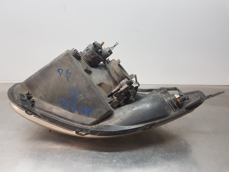 Recambio de faro derecho para suzuki swift berlina (mz) gls referencia OEM IAM 3512062J11  