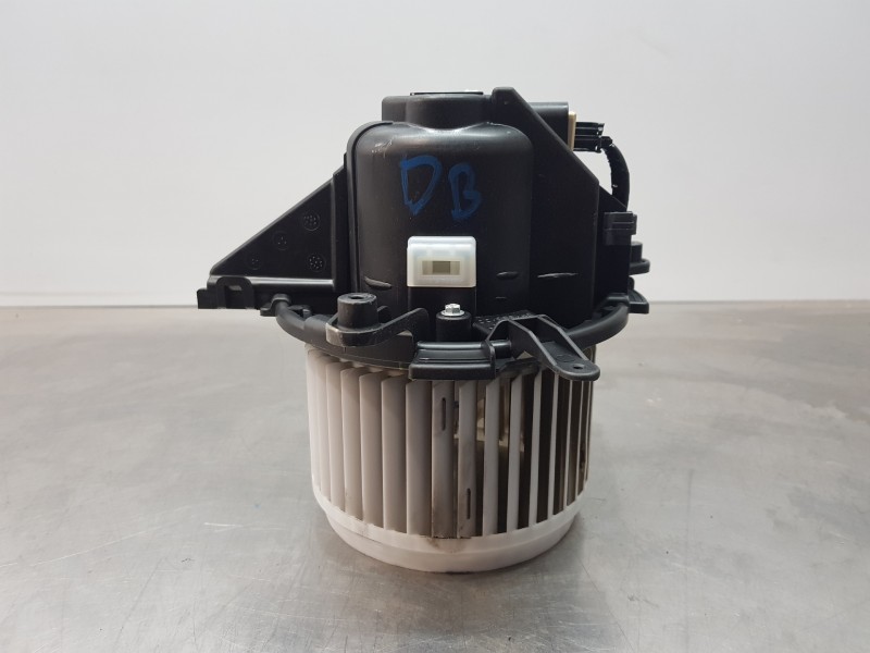 Recambio de motor calefaccion para peugeot partner standard 600kg referencia OEM IAM 9849717080  