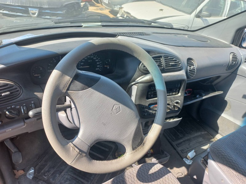chrysler voyager (gs) del año 1999