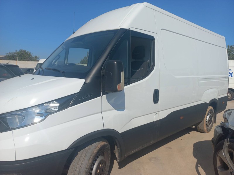 iveco daily 35s16 del año 2021
