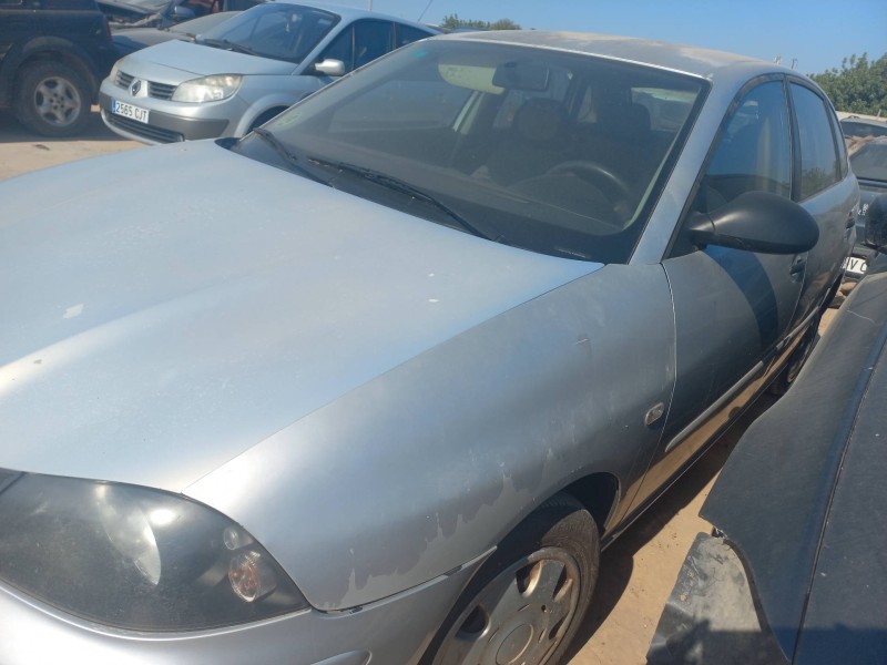 seat ibiza (6l1) del año 2002