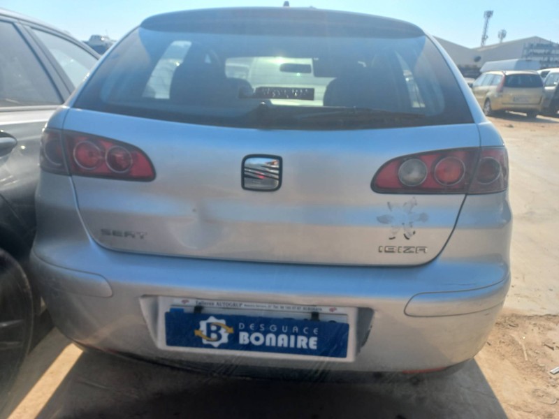 seat ibiza (6l1) del año 2002