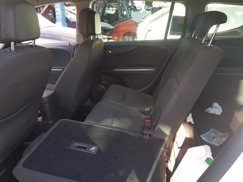 opel zafira tourer del año 2015