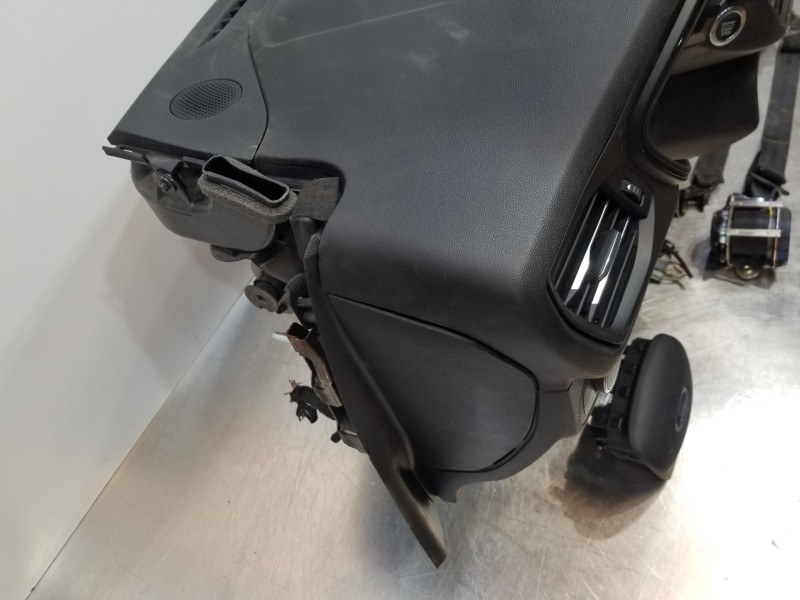 Recambio de kit airbag para ford focus active referencia OEM IAM 2500866 JX7BA04305CKD3ZHE JX7BA042B85AA3ZHE