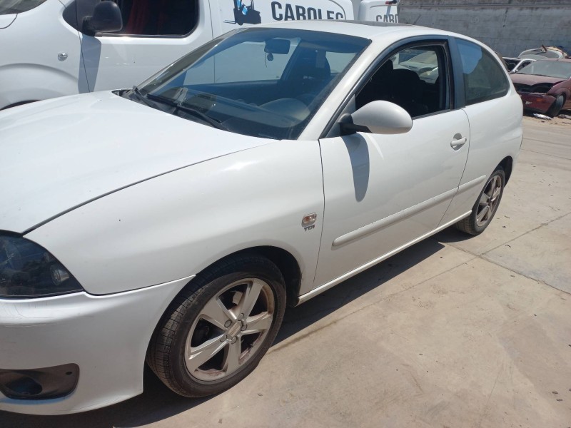 seat ibiza (6l1) del año 2007