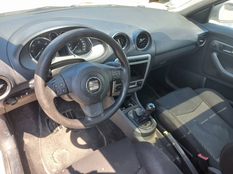 seat ibiza (6l1) del año 2007