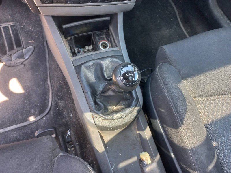 seat ibiza (6l1) del año 2007