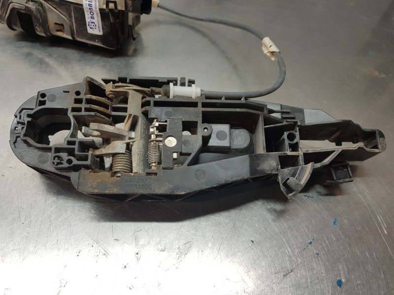 Recambio de cerradura puerta delantera izquierda para peugeot rifter active pack referencia OEM IAM 9816343480 16943580 