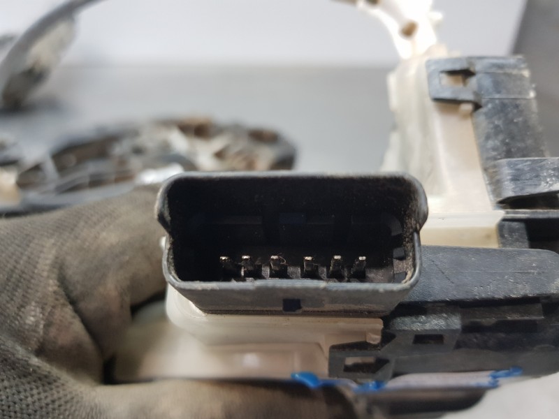 Recambio de cerradura puerta delantera izquierda para peugeot rifter active pack referencia OEM IAM 9816343480 16943580 