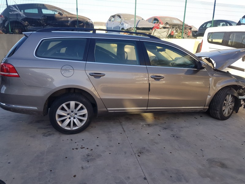 volkswagen passat variant (365) del año 2010