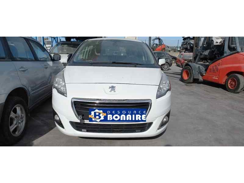 peugeot 5008 del año 2015