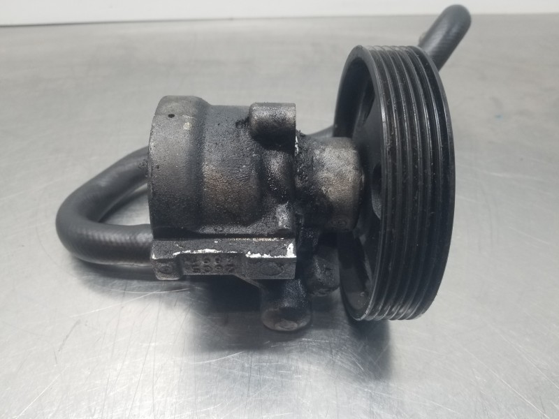 Recambio de bomba direccion para renault trafic caja cerrada (ab 4.01) furgón ii referencia OEM IAM 491100246R  