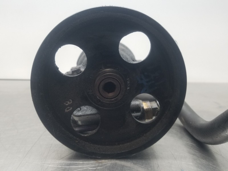 Recambio de bomba direccion para renault trafic caja cerrada (ab 4.01) furgón ii referencia OEM IAM 491100246R  