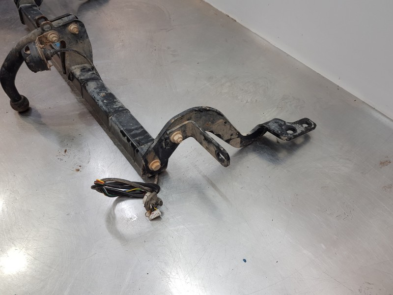 Recambio de enganche remolque para peugeot rifter active pack referencia OEM IAM 1623241080 9819988680 