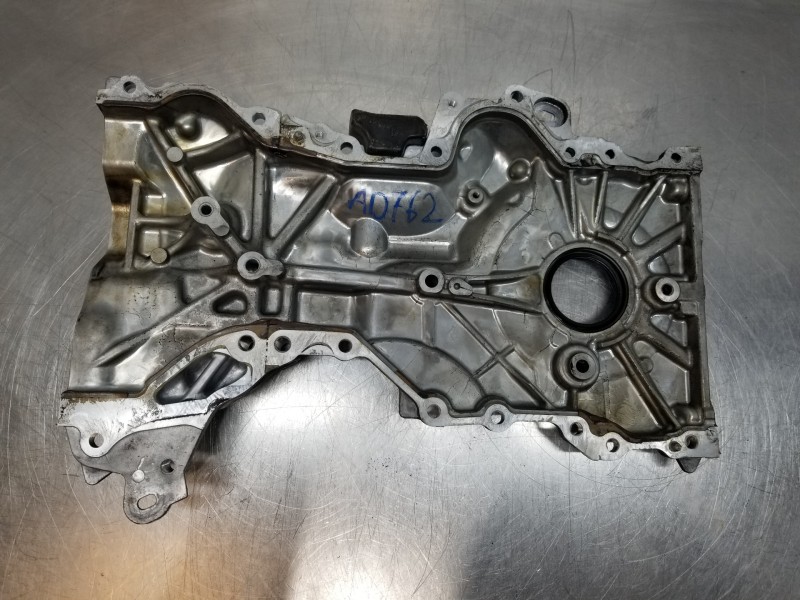 Recambio de tapa distribucion para mazda 3 lim. () style referencia OEM IAM ZJ3810500  