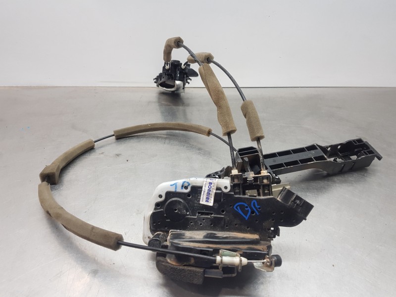 Recambio de cerradura puerta trasera derecha para nissan x-trail (t32) acenta referencia OEM IAM 825004CA0A  