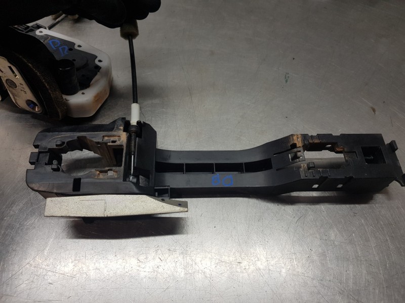 Recambio de cerradura puerta trasera izquierda para nissan x-trail (t32) acenta referencia OEM IAM 825014CA0A  