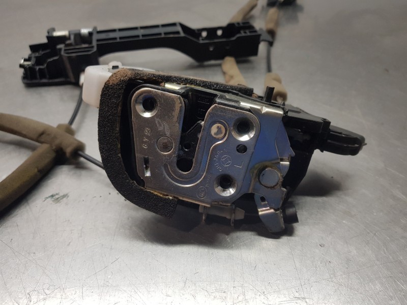 Recambio de cerradura puerta trasera izquierda para nissan x-trail (t32) acenta referencia OEM IAM 825014CA0A  