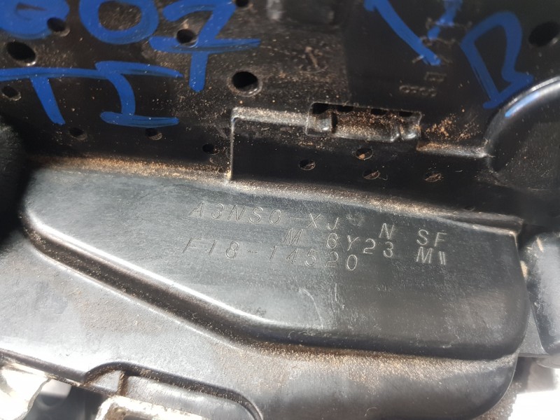 Recambio de cerradura puerta trasera izquierda para nissan x-trail (t32) acenta referencia OEM IAM 825014CA0A  