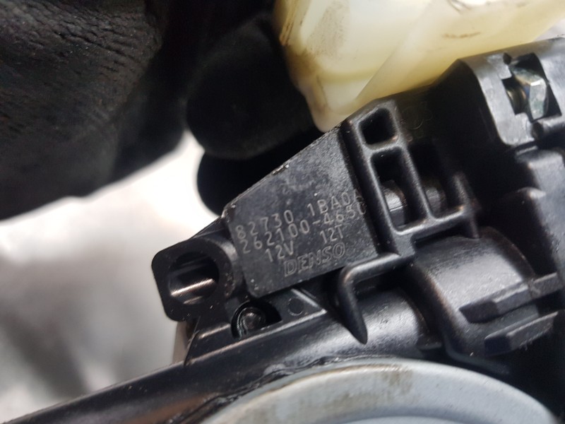 Recambio de elevalunas trasero derecho para nissan x-trail (t32) acenta referencia OEM IAM 827301BA0A 827204CA0A 2621004650