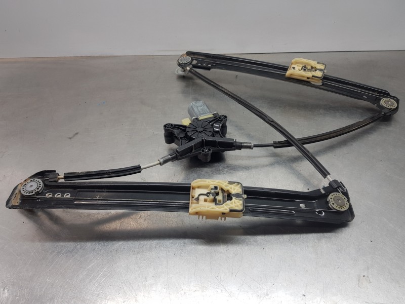 Recambio de elevalunas delantero derecho para seat ateca style go referencia OEM IAM 575837462A  