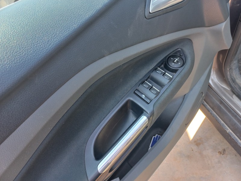 ford c-max del año 2012