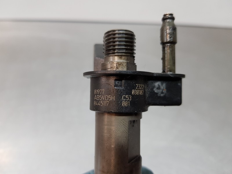 Recambio de inyector para bmw serie 1 coupe (e82) 123d referencia OEM IAM 7800599 0445117001 