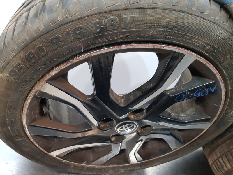 Recambio de juego llantas para toyota yaris hybrid referencia OEM IAM 426110DC80  