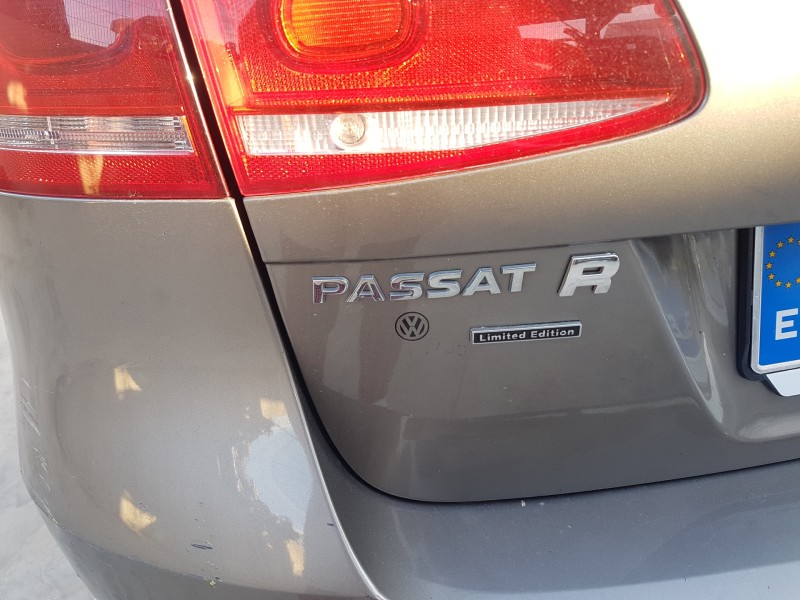 volkswagen passat variant (365) del año 2010