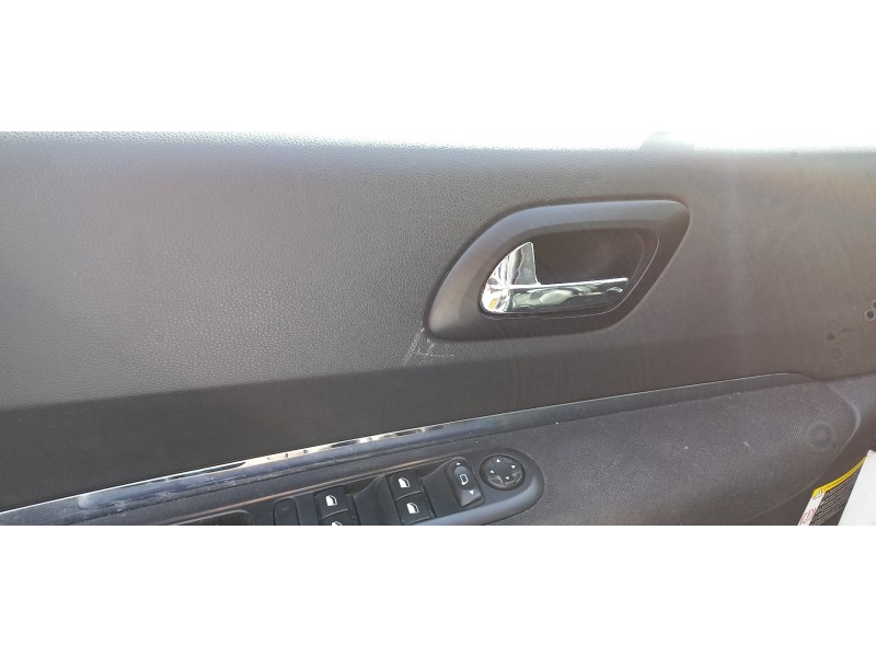 peugeot 5008 del año 2015