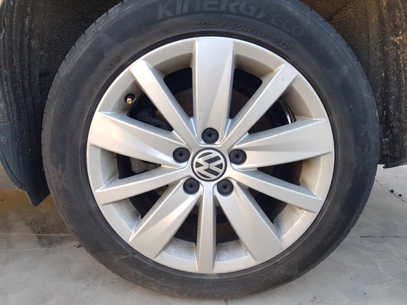 volkswagen passat variant (365) del año 2010