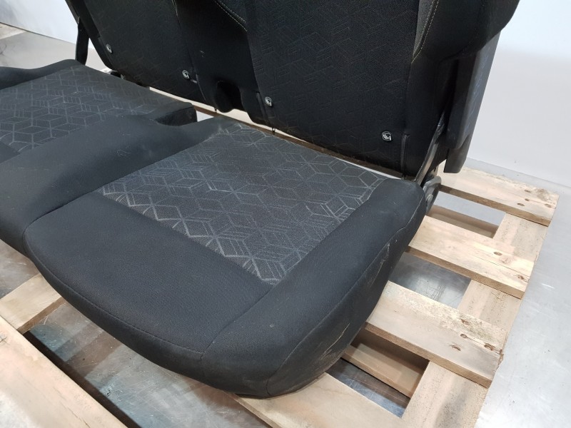 Recambio de asientos trasero izquierdo para peugeot rifter active pack referencia OEM IAM 9821885880  