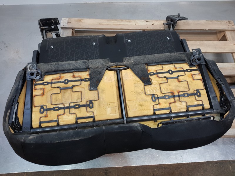 Recambio de asientos trasero izquierdo para peugeot rifter active pack referencia OEM IAM 9821885880  