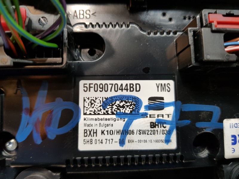 Recambio de mando climatizador para seat leon st (5f8) style referencia OEM IAM 5F0907044BDYMS 5F0907044BD 