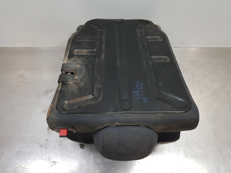 Recambio de asientos trasero derecho para peugeot partner kasten premium referencia OEM IAM 8846W9 1611817680 8846X1