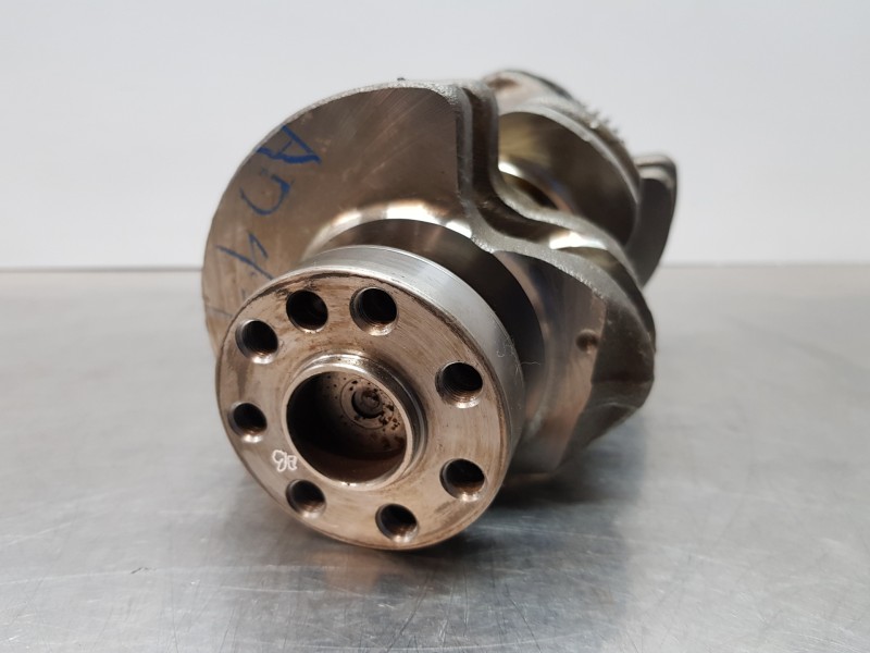 Recambio de cigueñal para hyundai kona suv referencia OEM IAM 2311004800  