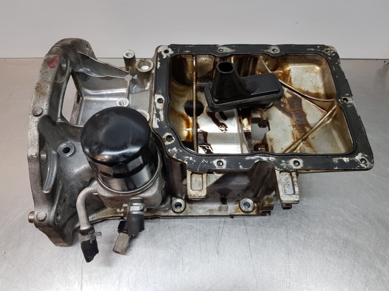 Recambio de sobrecarter para hyundai kona suv referencia OEM IAM 3E02304U00  