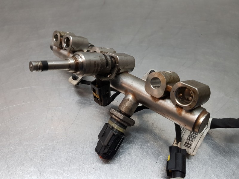 Recambio de rampa inyectora para hyundai kona suv referencia OEM IAM 3534004250 3535004250 