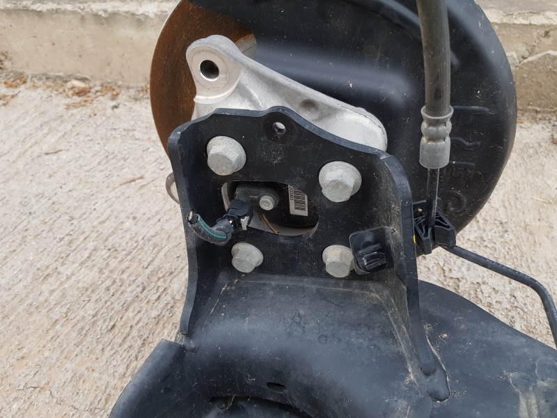 Recambio de puente trasero para peugeot partner standard 600kg referencia OEM IAM 9822649880  