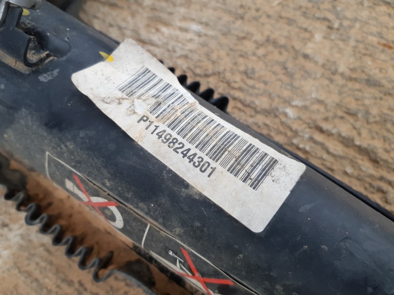 Recambio de puente trasero para peugeot partner standard 600kg referencia OEM IAM 9822649880  