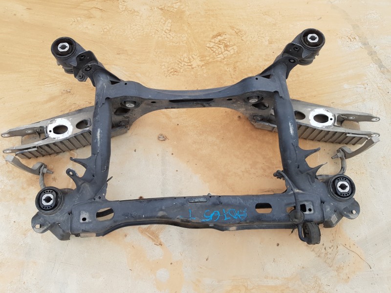 Recambio de puente trasero para audi a4 (b9) quattro referencia OEM IAM 8W0505235AK 8W0505235AD 