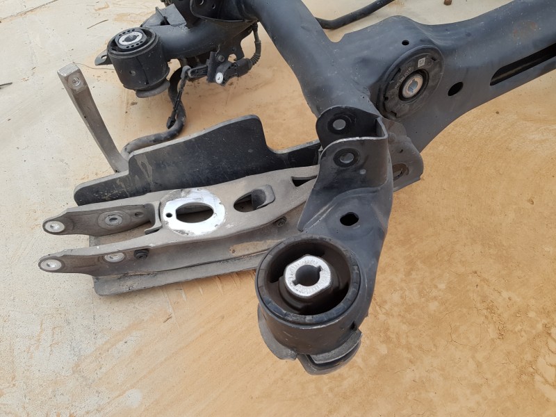 Recambio de puente trasero para audi a4 (b9) quattro referencia OEM IAM 8W0505235AK 8W0505235AD 