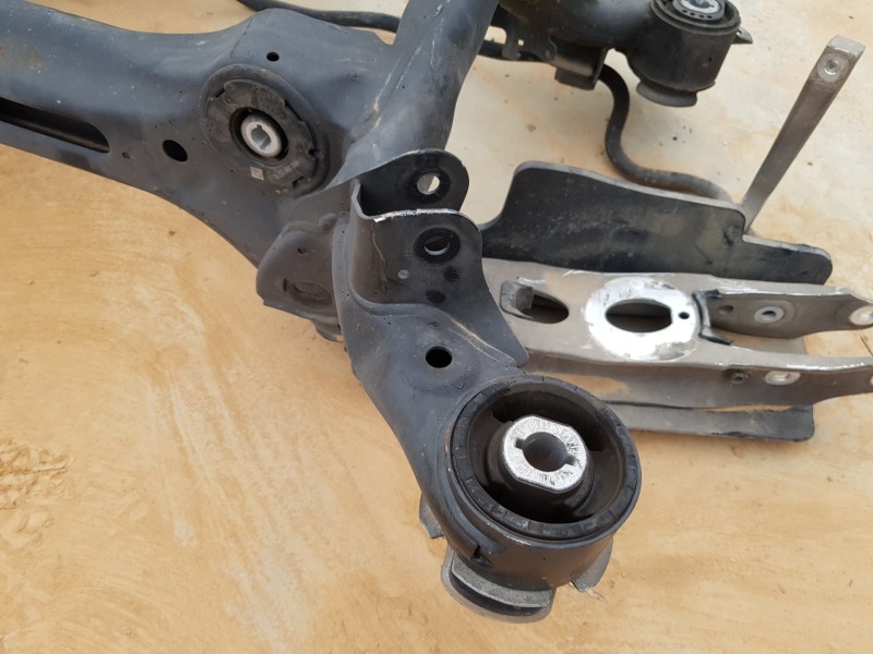 Recambio de puente trasero para audi a4 (b9) quattro referencia OEM IAM 8W0505235AK 8W0505235AD 