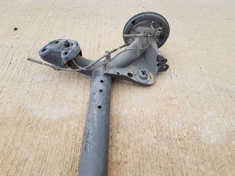 Recambio de puente trasero para ford fiesta (cb1) active referencia OEM IAM 1805867 8V515K952CL 